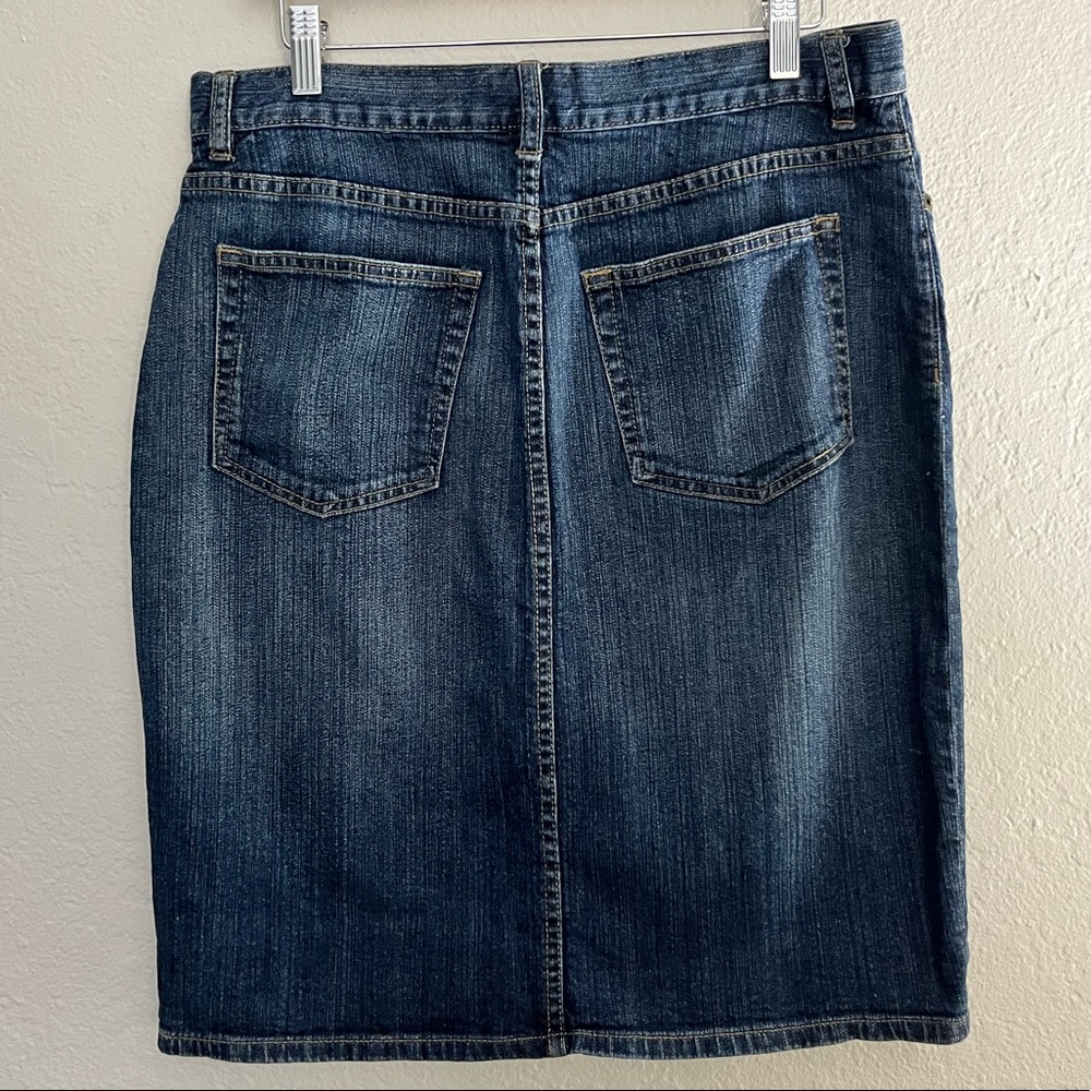 Denim Skirt. American living Pencil skirt. Size 8 - Picture 2 of 4